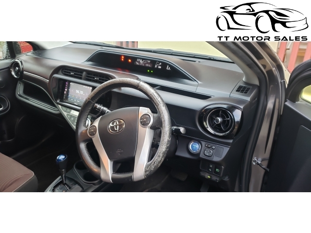 Vehicle Image 7