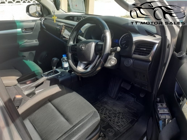 Vehicle Image 11
