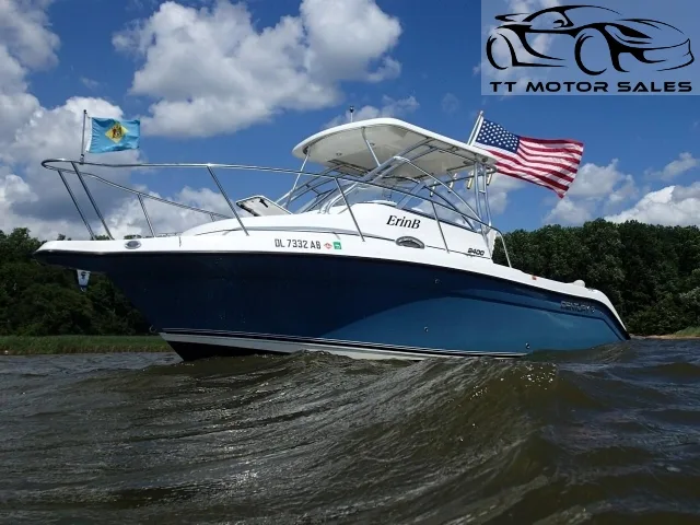 2008 Century 32' Center Console